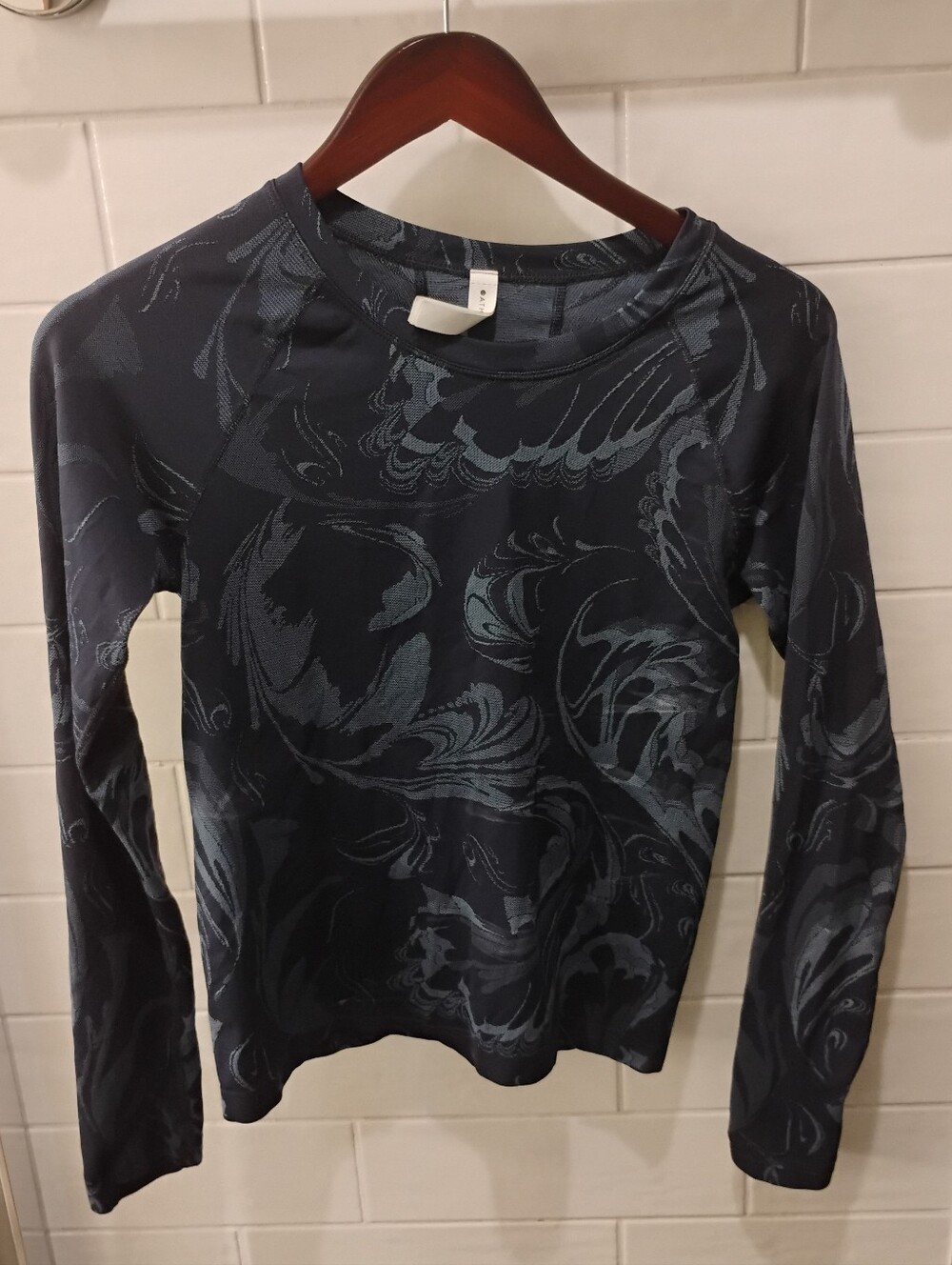 Athleta Momentum Seamless Athletic Long Sleeve Top Sz S